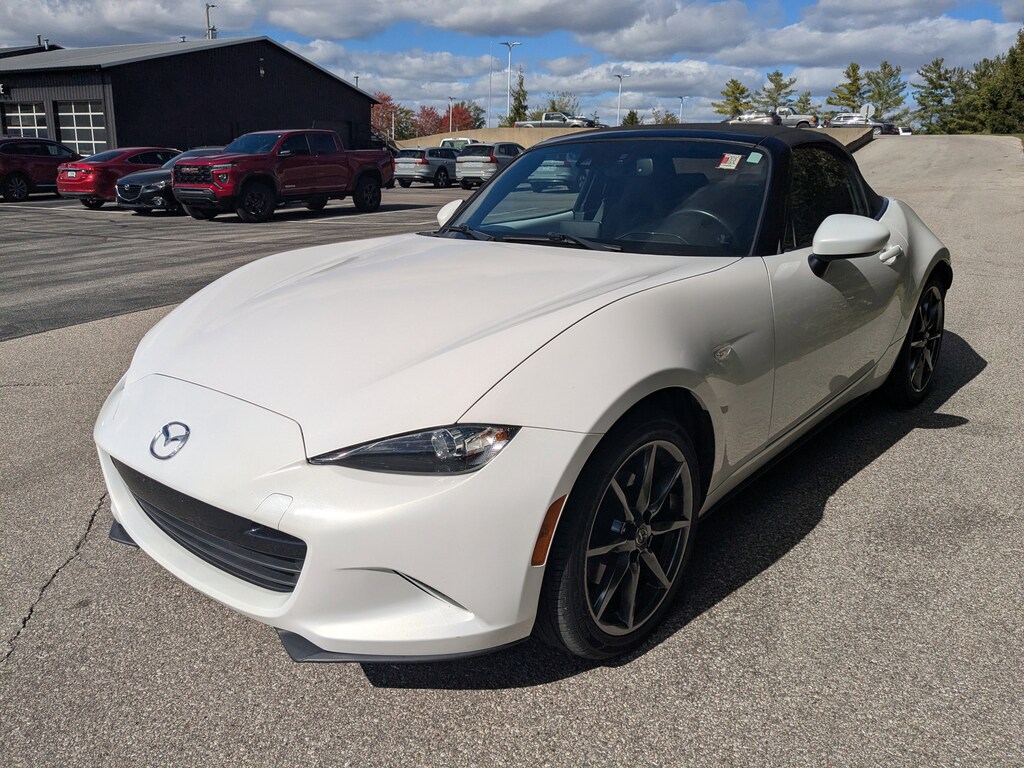 Used 2016 Mazda Mazda MX-5 Miata Grand Touring Convertible