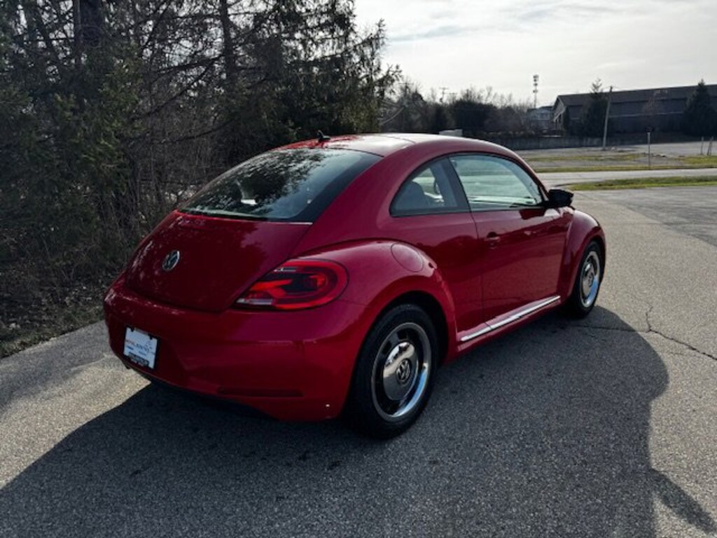 Used 2012 Volkswagen Beetle 2.5L w/PZEV Hatchback