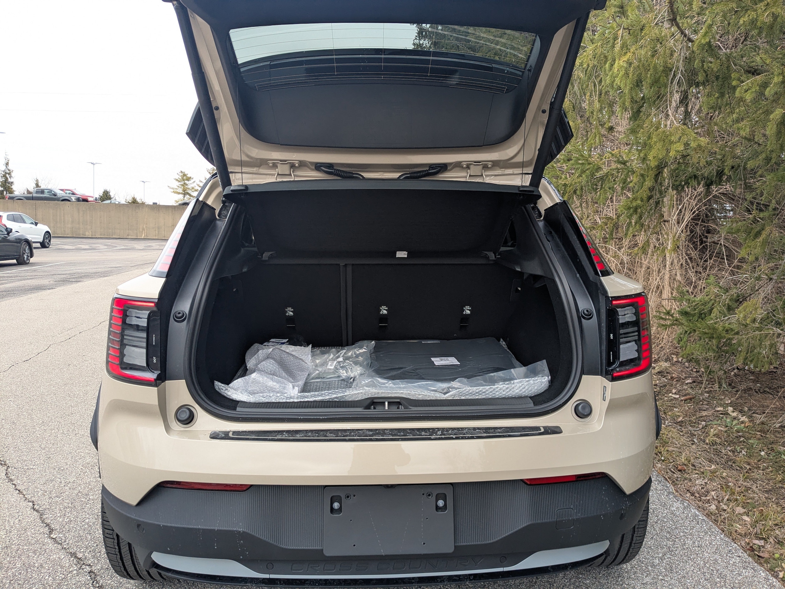 2026 Volvo EX30 Ultra - Photo 22