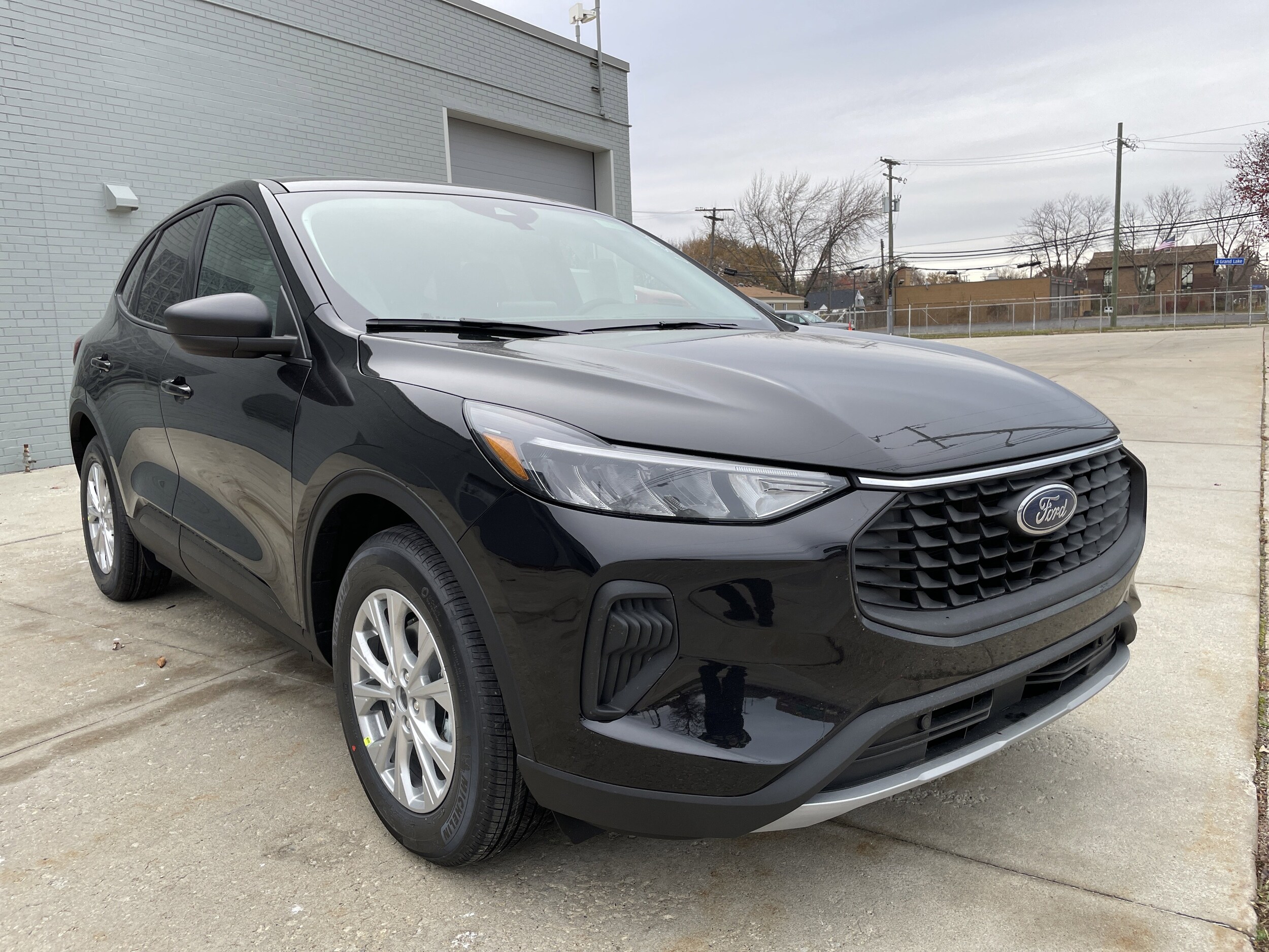 2026 Ford Escape Active photo 2
