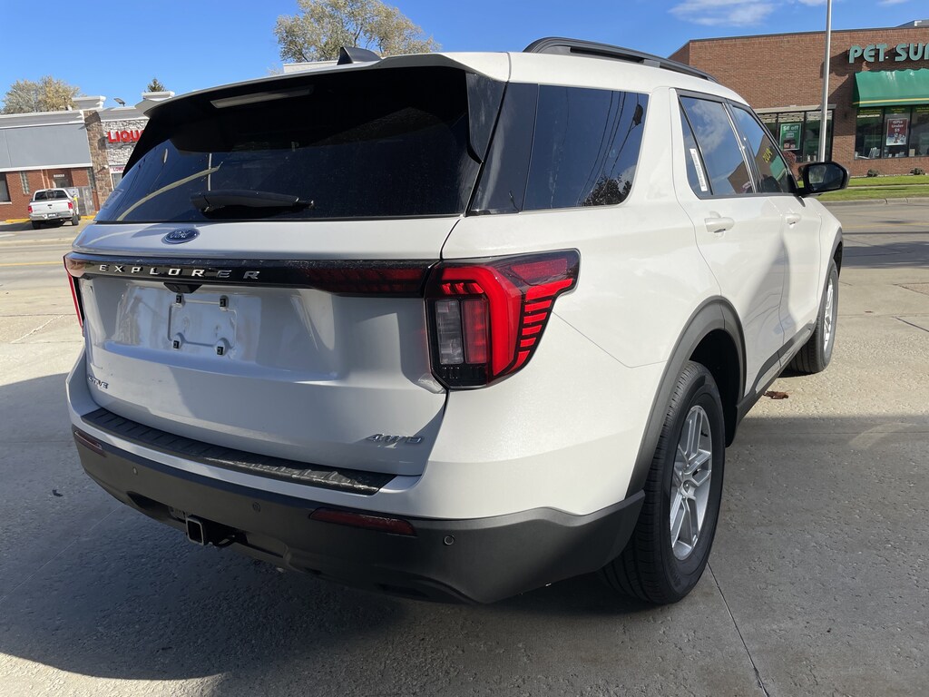 New 2025 Ford Explorer Active SUV