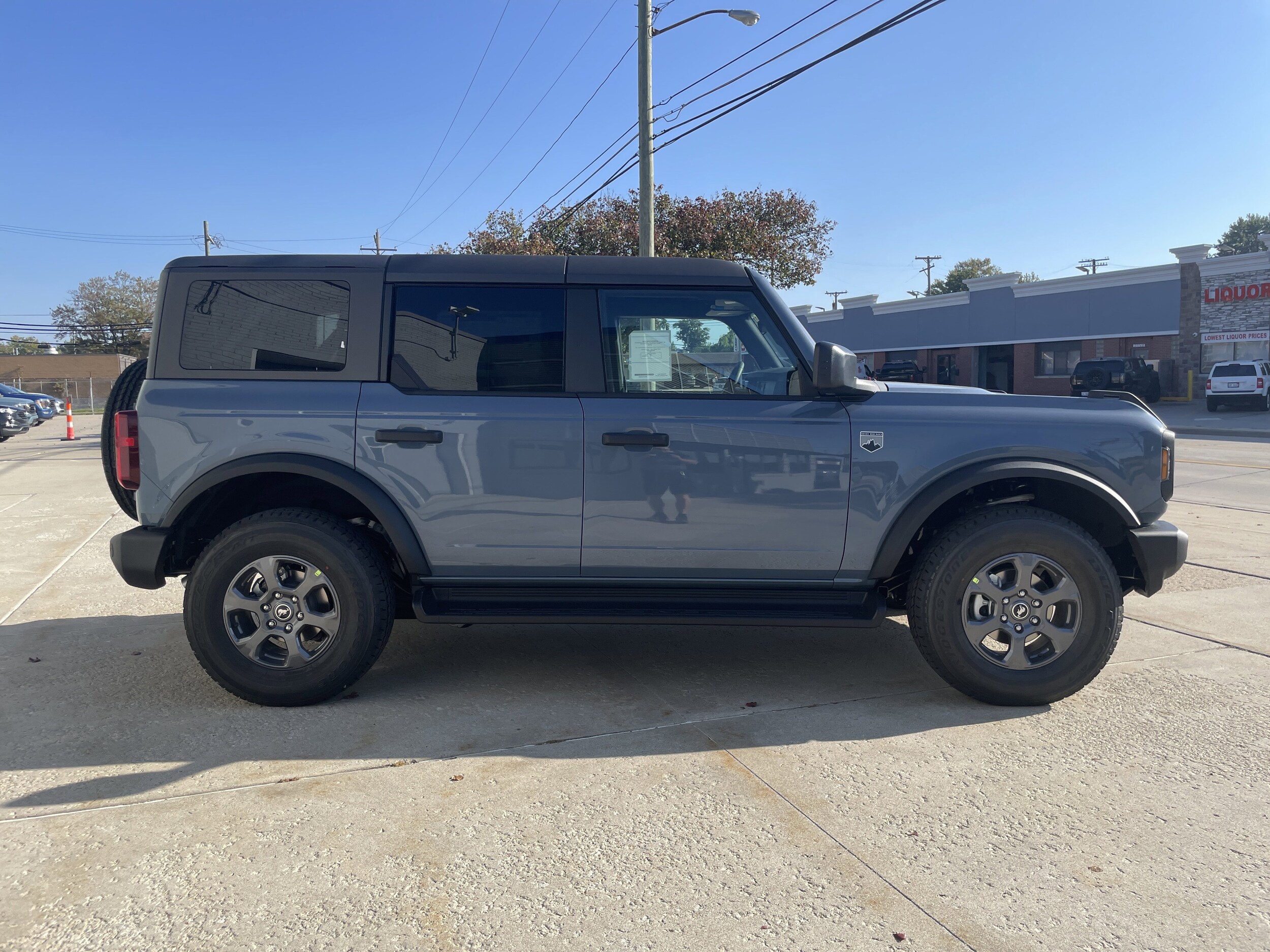 2025 Ford Bronco Big Bend photo 3