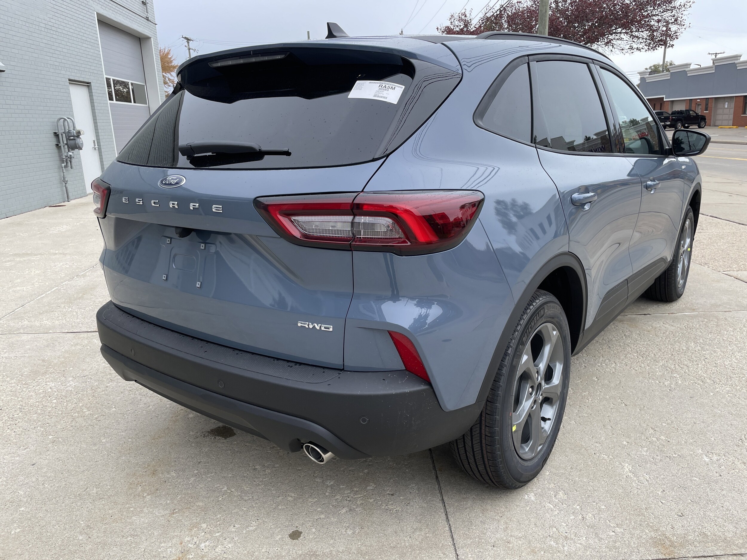 2026 Ford Escape ST-Line photo 3