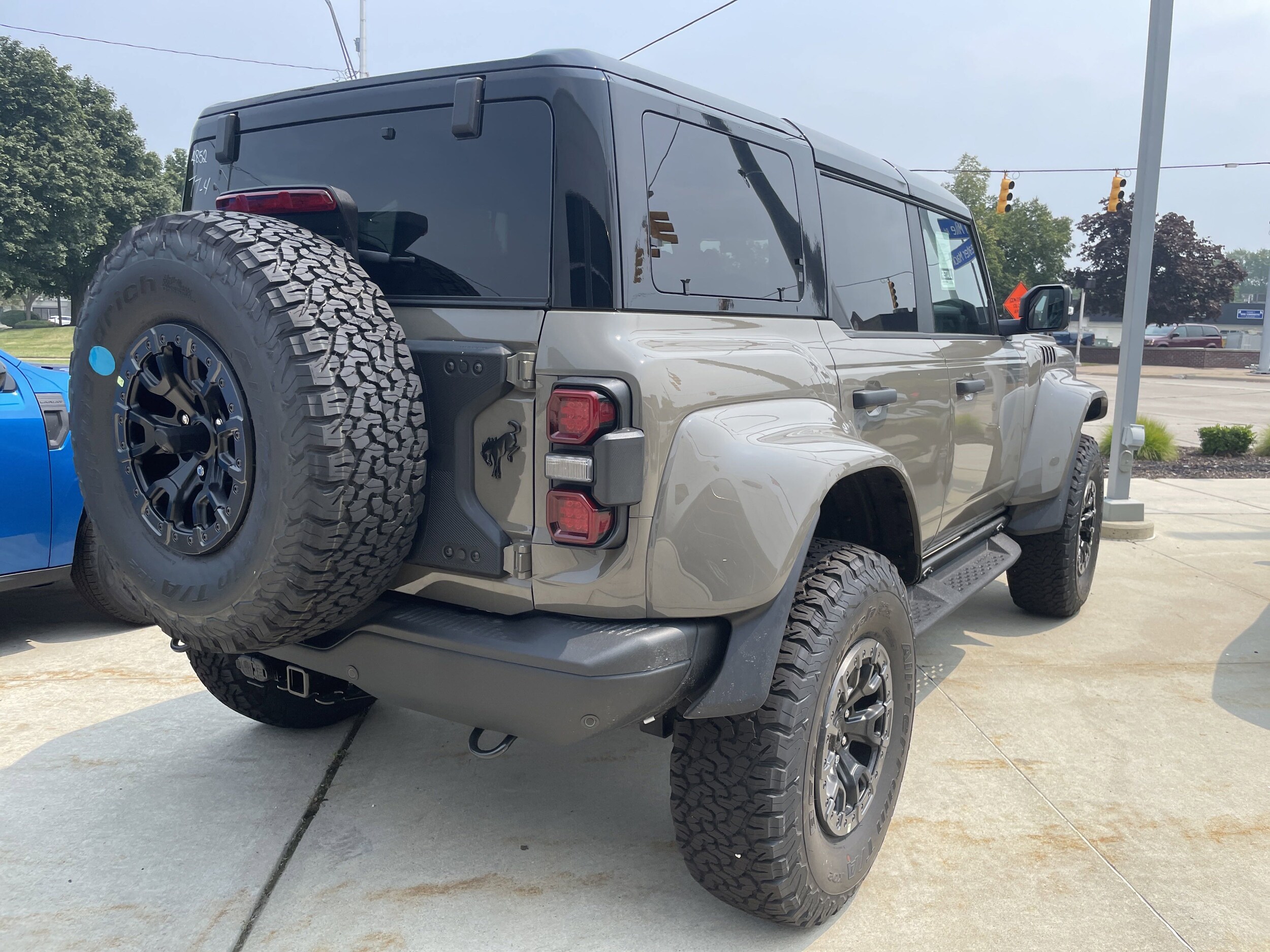 2025 Ford Bronco Raptor photo 4