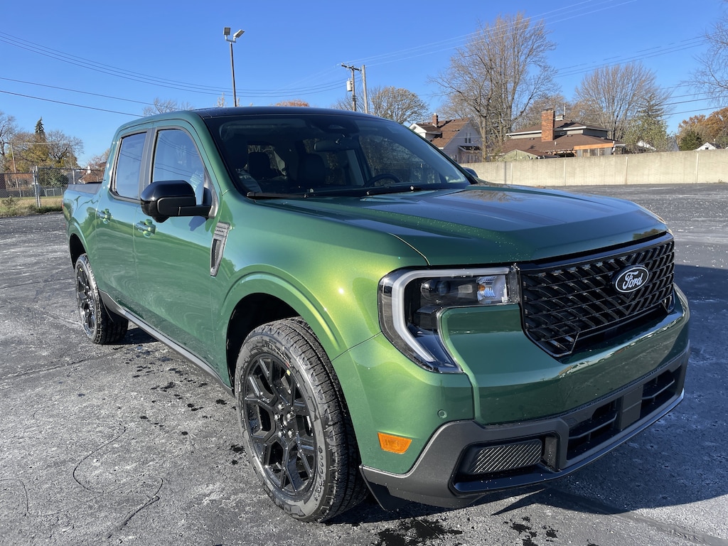 New 2025 Ford Maverick Lariat TRUCK