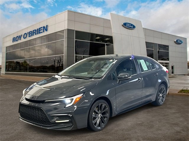 2023 Toyota Corolla SE's photo