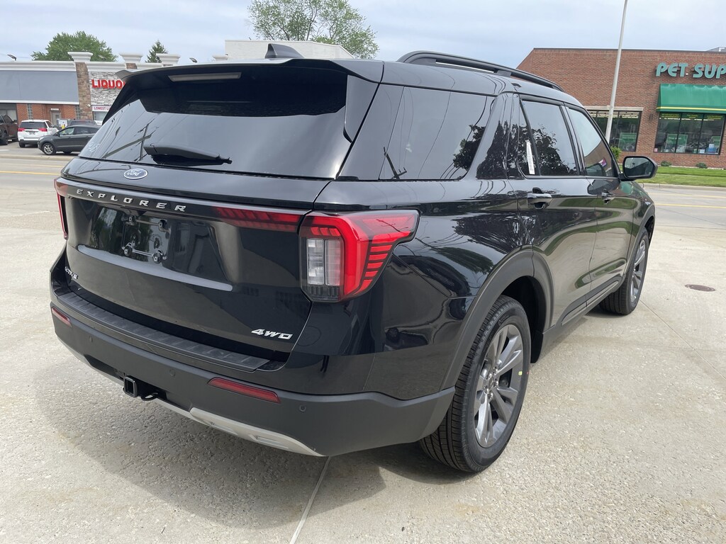 New 2026 Ford Explorer Active SUV