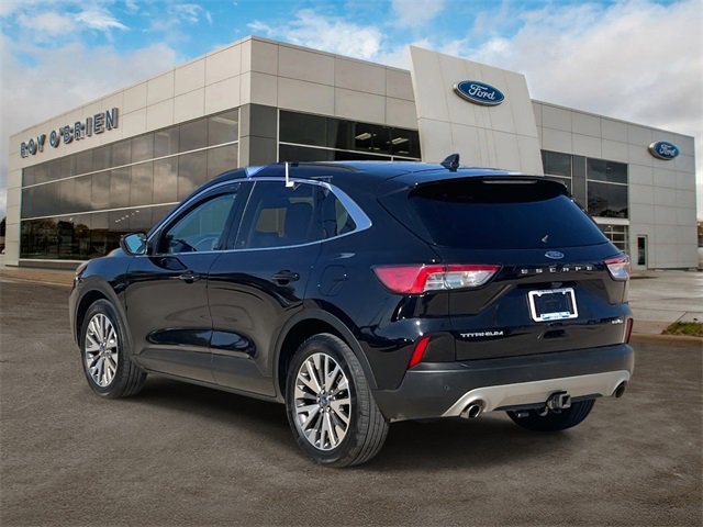 2022 Ford Escape Titanium photo 2