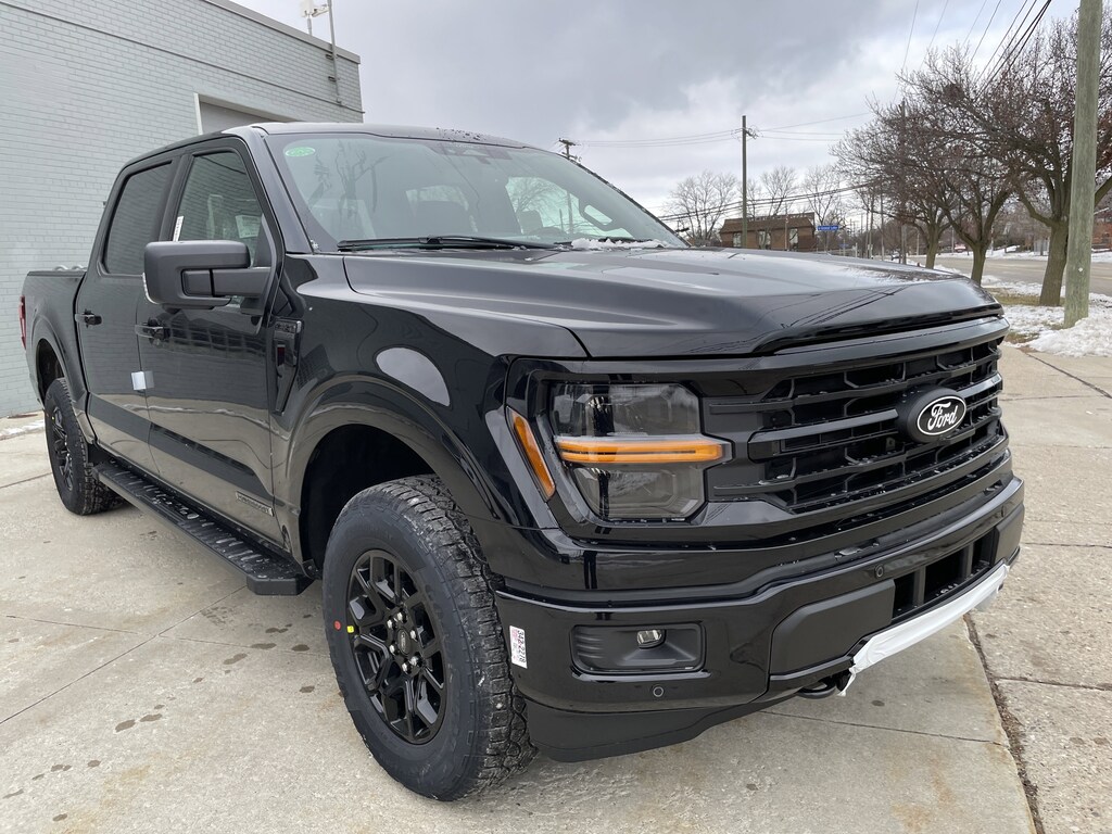 New 2025 Ford F-150 XLT TRUCK