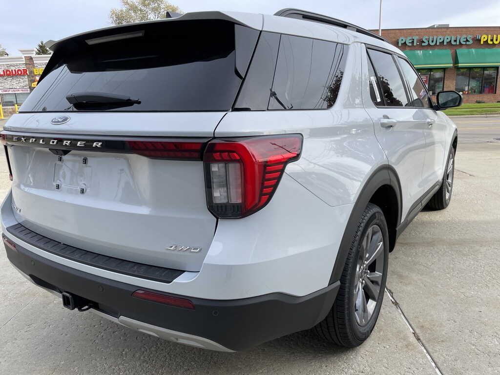 New 2026 Ford Explorer Active SUV