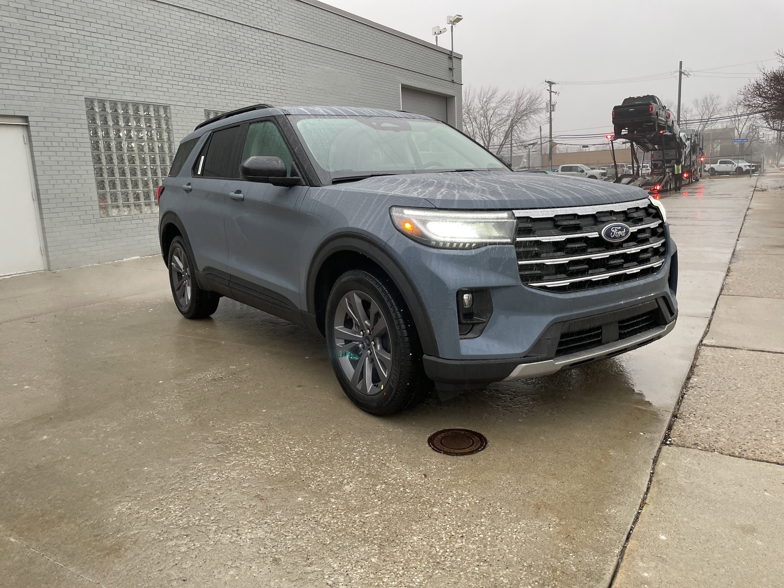 2026 Ford Explorer Active's photo