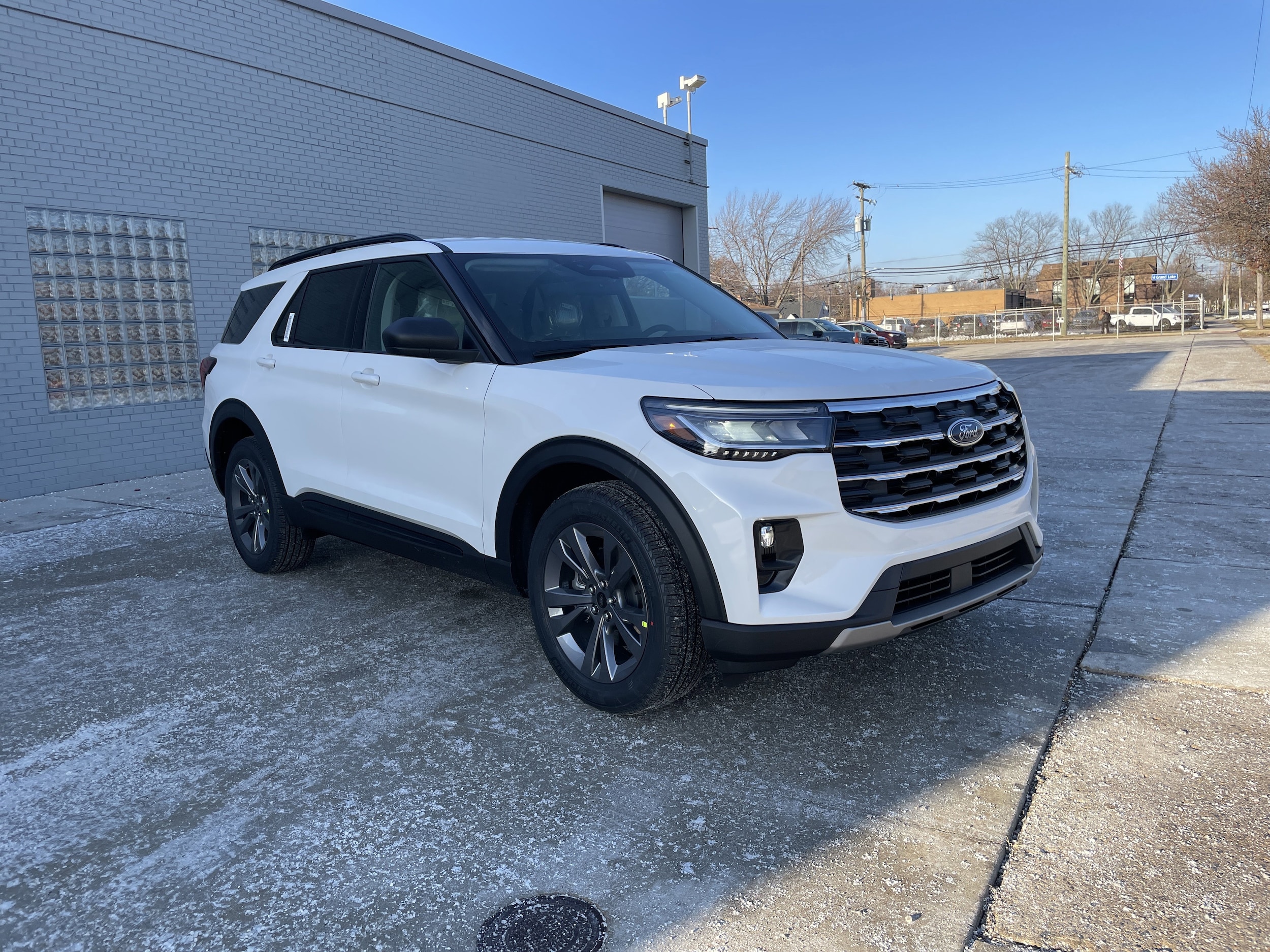 2026 Ford Explorer Active's photo