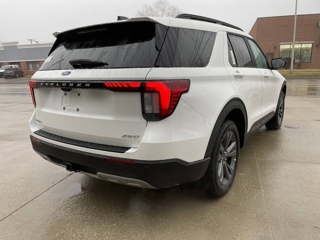 New 2026 Ford Explorer 4DR 4WD Active SUV