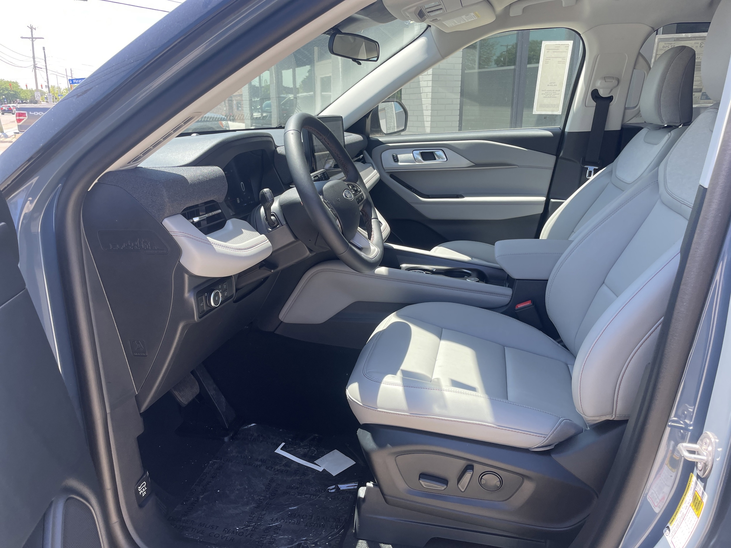 2026 Ford Explorer Active 4WD's photo