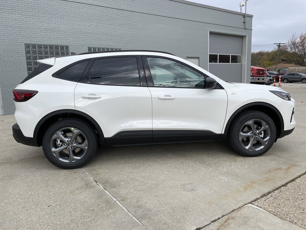 New 2026 Ford Escape ST-Line SUV