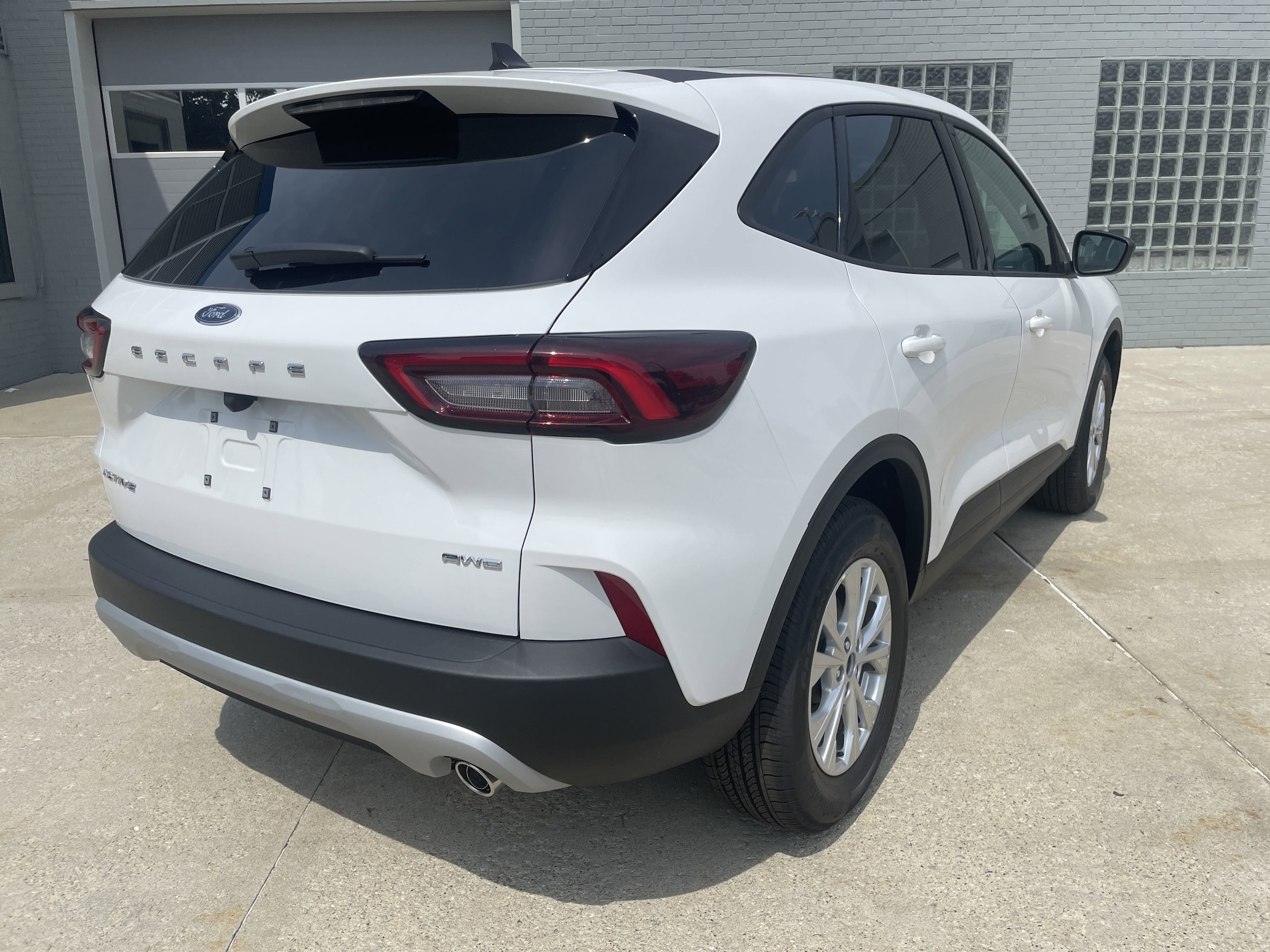 2025 Ford Escape Active photo 2