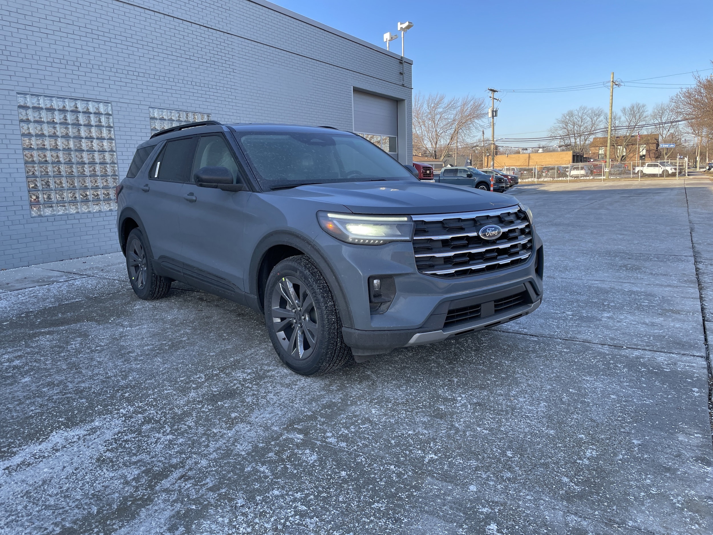 2026 Ford Explorer Active's photo
