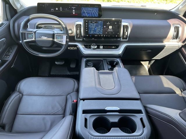 2025 Ford Expedition MAX Platinum - Photo 16