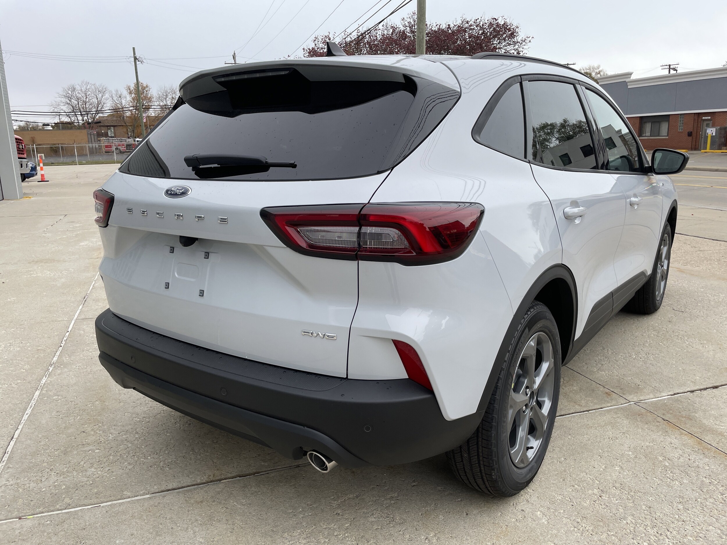 2026 Ford Escape ST-Line photo 3