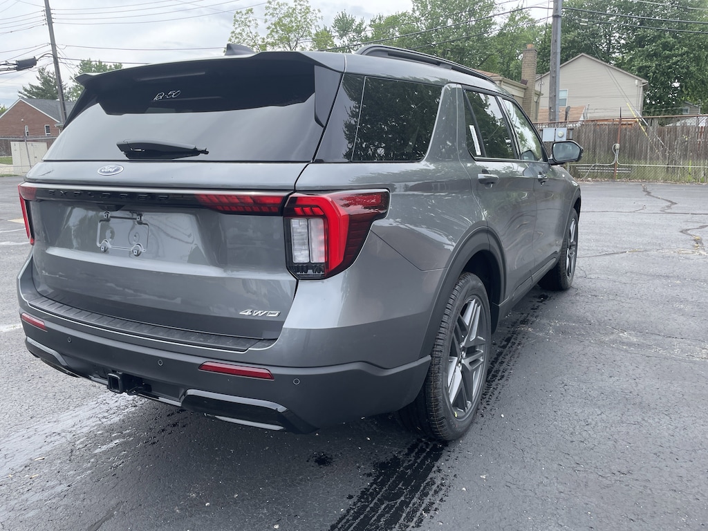 New 2026 Ford Explorer ST-Line SUV