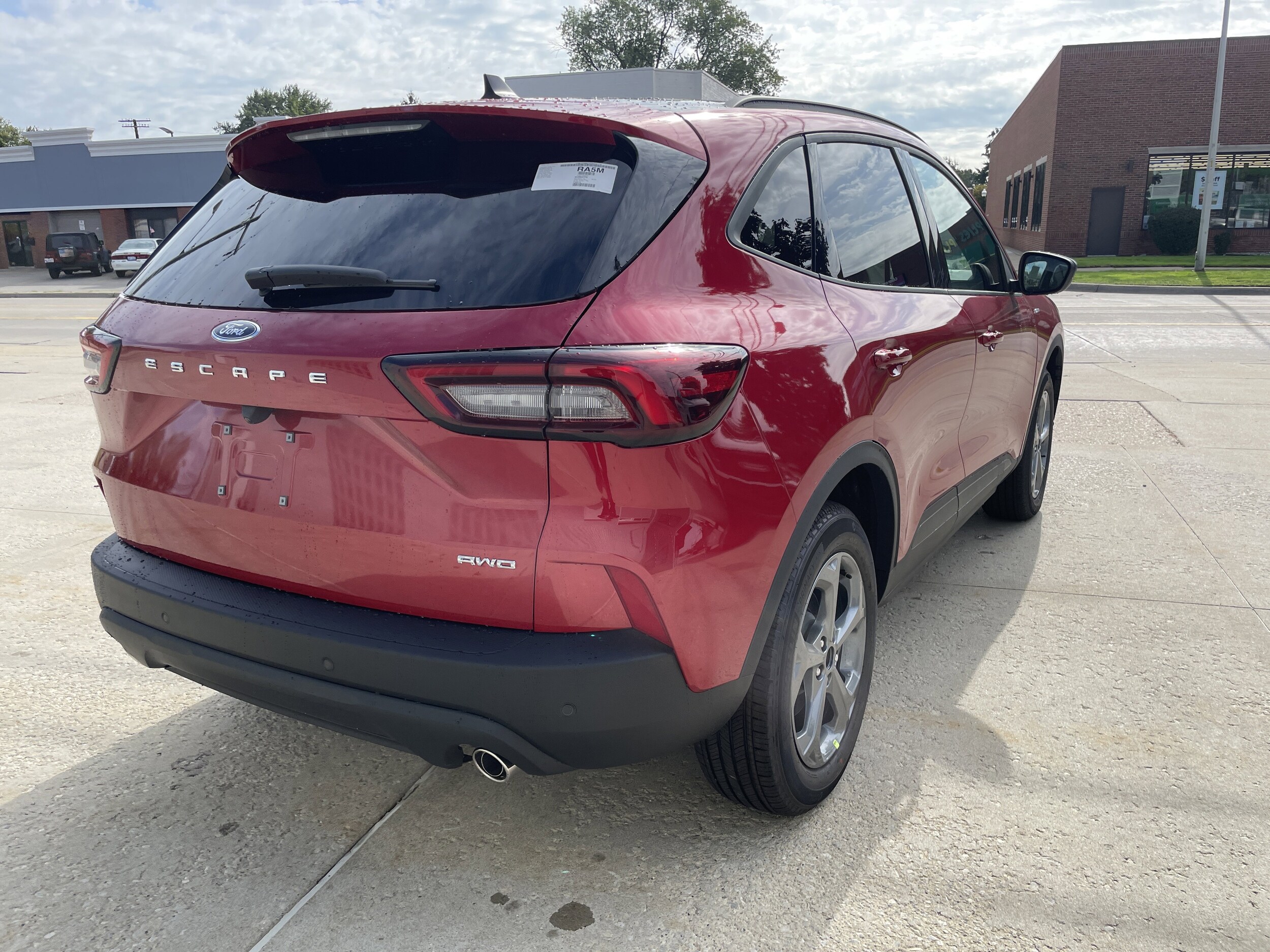 2025 Ford Escape ST-Line photo 3