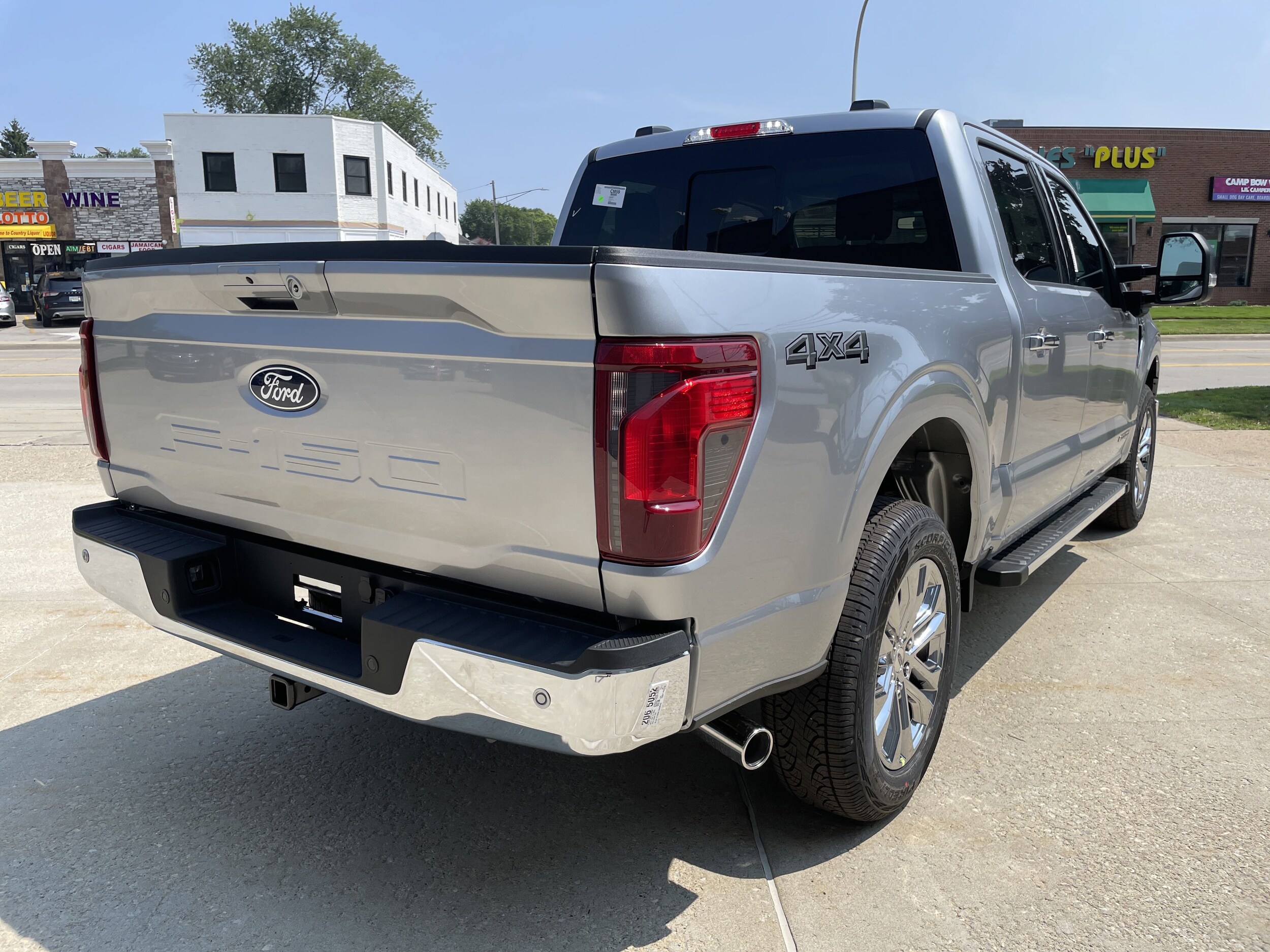 2025 Ford F-150 XLT photo 4