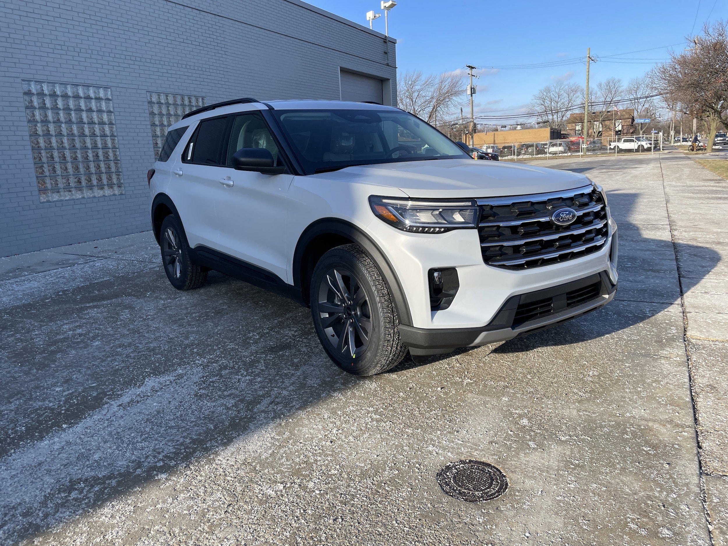 2026 Ford Explorer Active's photo