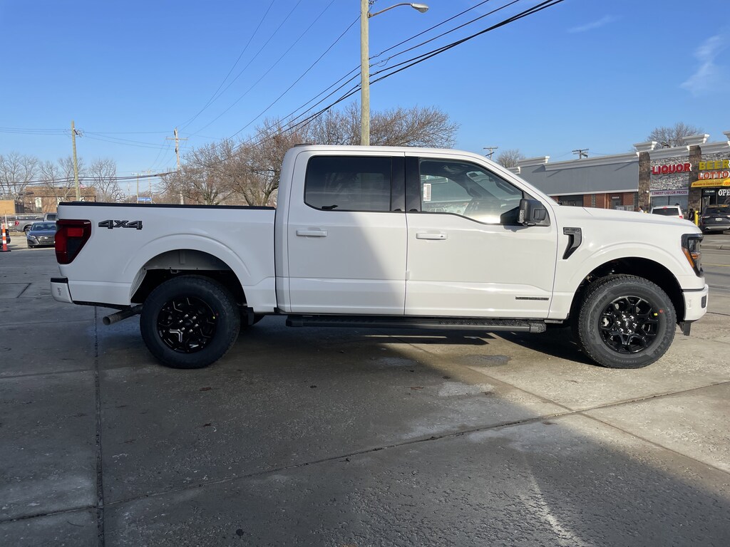 New 2025 Ford F-150 XLT TRUCK