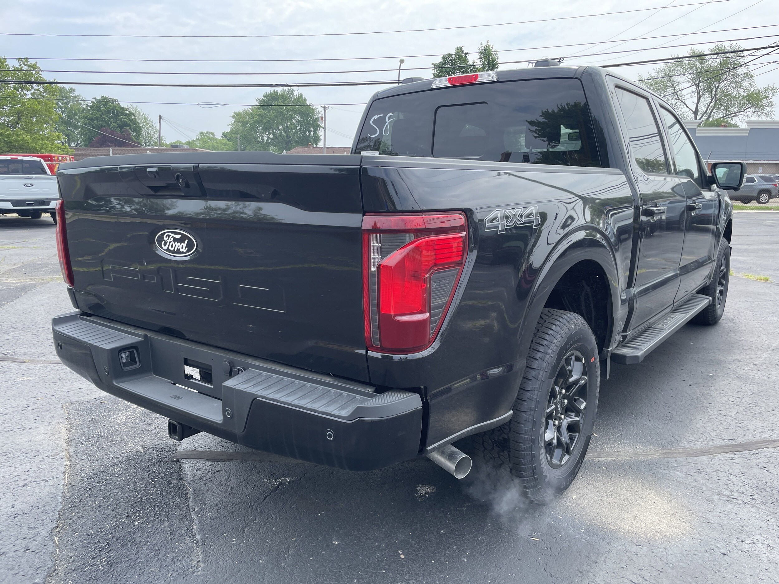 2025 Ford F-150 XLT photo 3