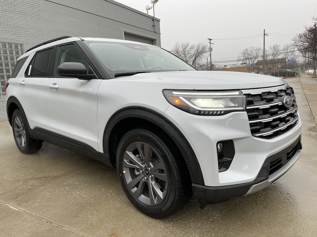 New 2026 Ford Explorer 4DR 4WD Active SUV