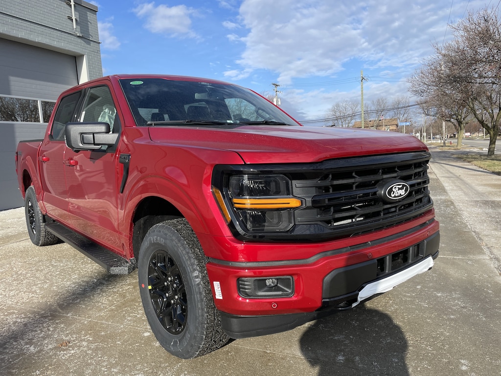 New 2025 Ford F-150 XLT TRUCK