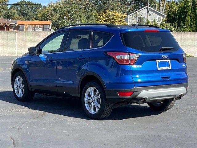 2017 Ford Escape SE photo 2