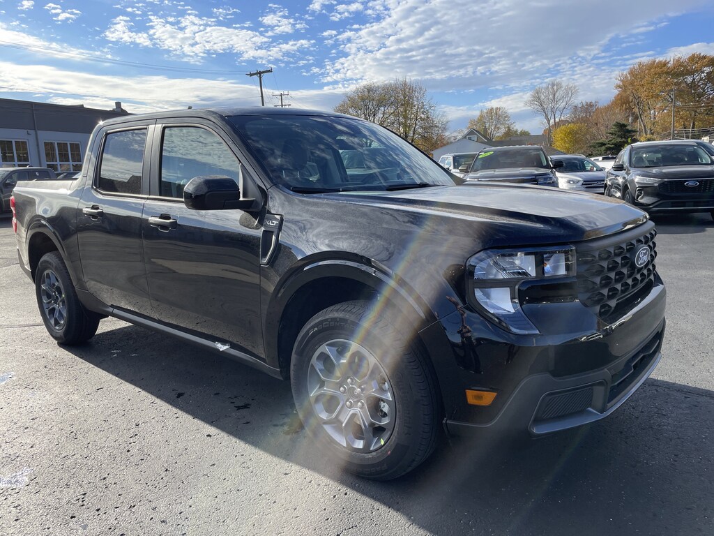 New 2025 Ford Maverick XLT TRUCK
