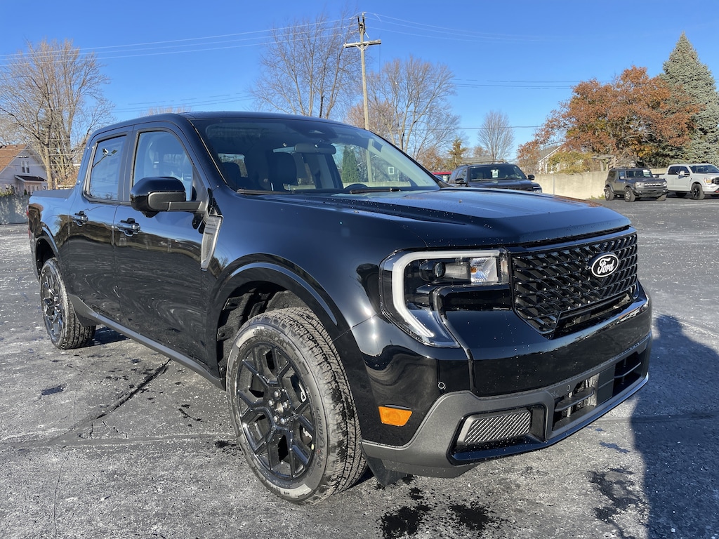 New 2025 Ford Maverick Lariat TRUCK