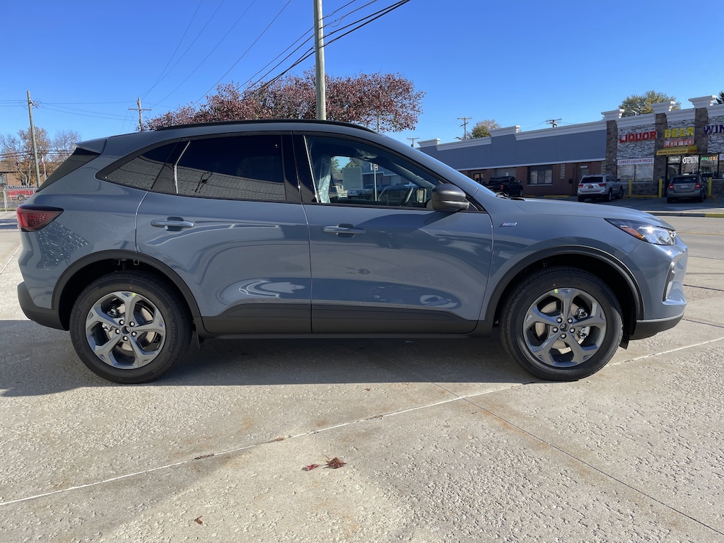 New 2026 Ford Escape ST-Line SUV
