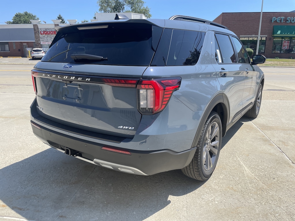 New 2026 Ford Explorer Active SUV