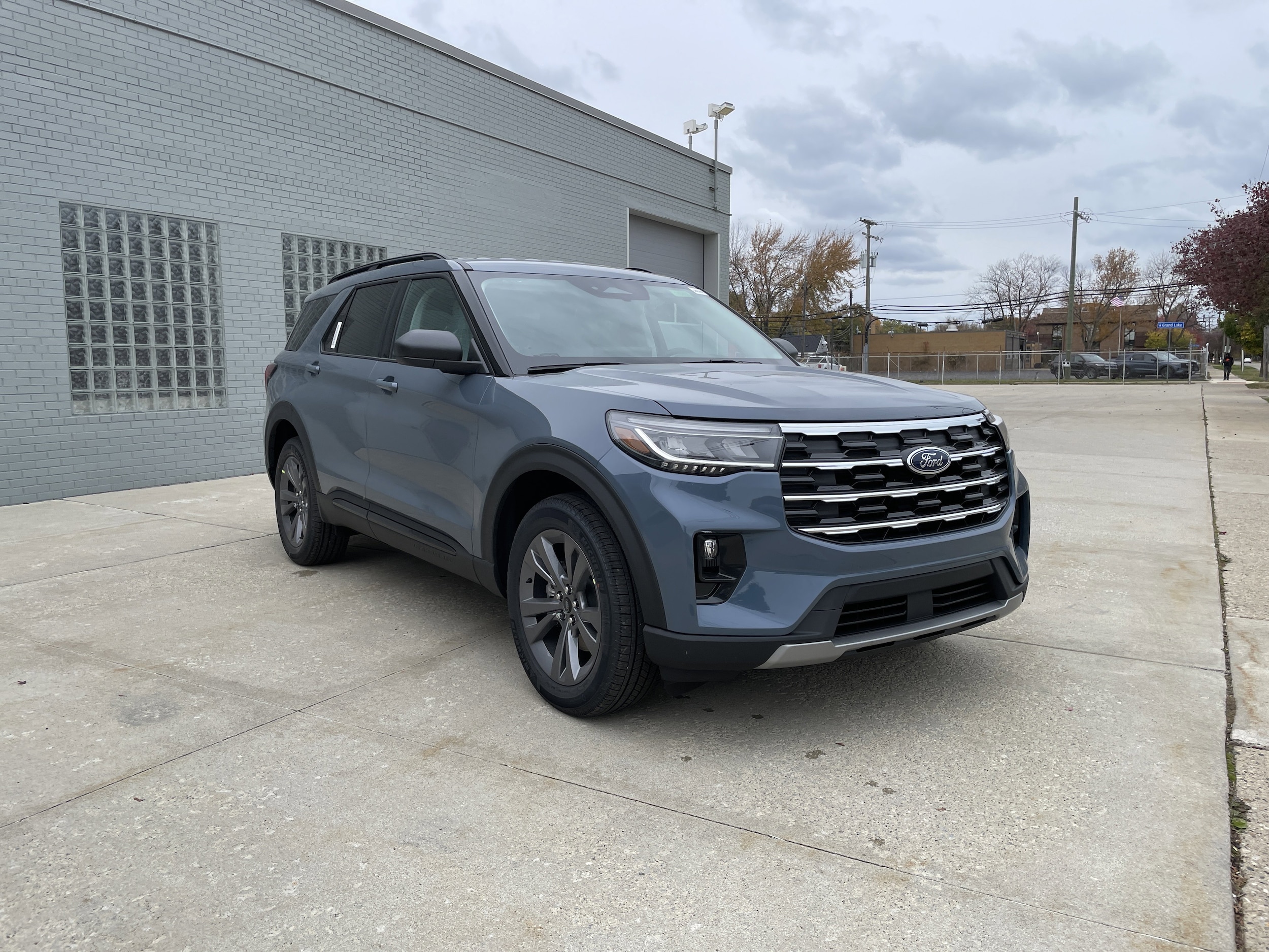 2026 Ford Explorer Active's photo