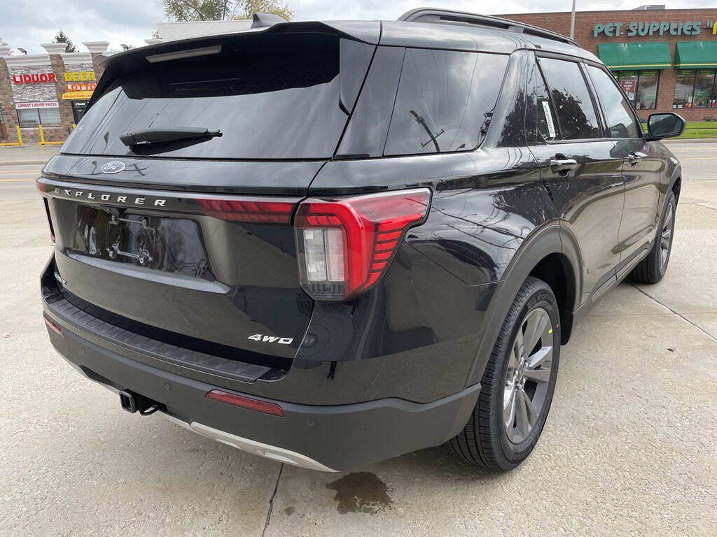 New 2026 Ford Explorer Active SUV