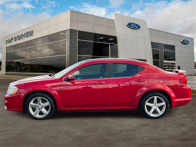 2012 Dodge Avenger SXT photo 2