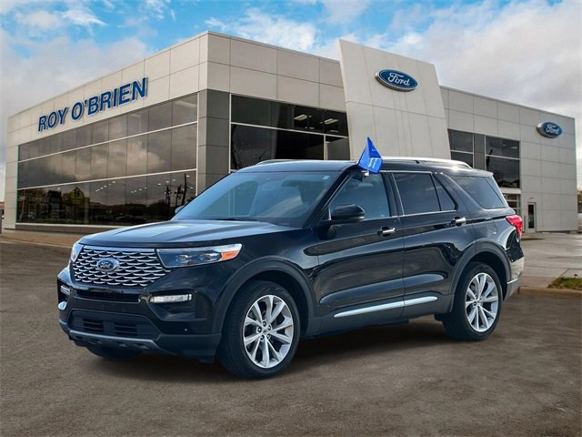 2023 Ford Explorer Platinum's photo