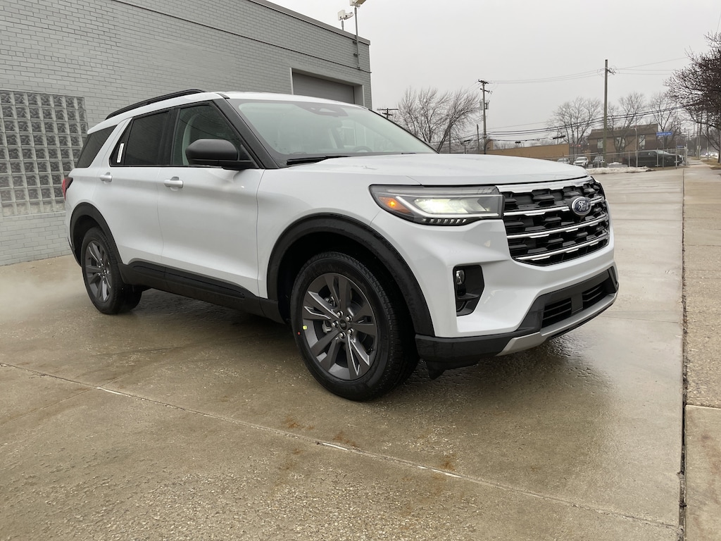 New 2026 Ford Explorer 4DR 4WD Active SUV