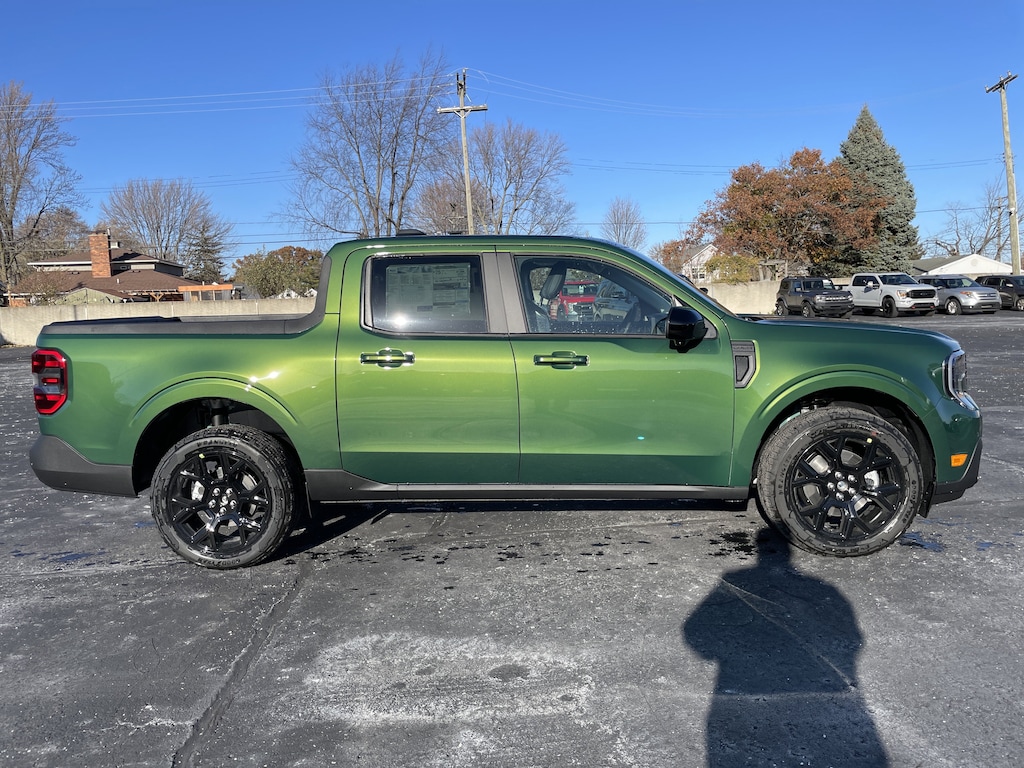 New 2025 Ford Maverick Lariat TRUCK