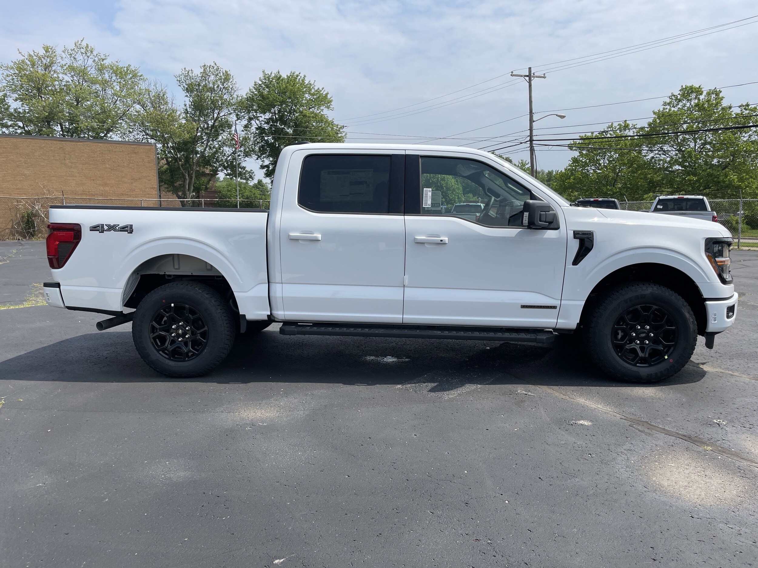 2025 Ford F-150 XLT photo 3