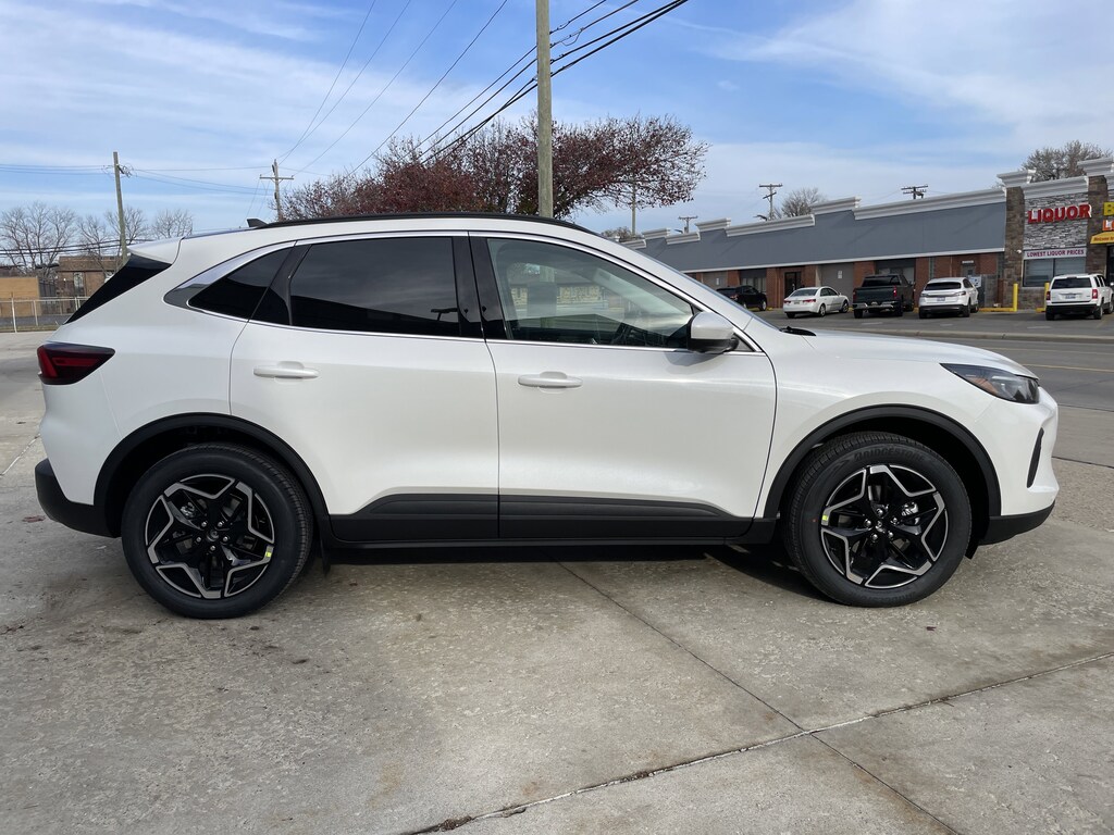 New 2026 Ford Escape Platinum SUV