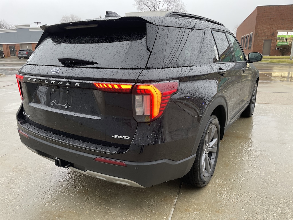 New 2026 Ford Explorer Active SUV
