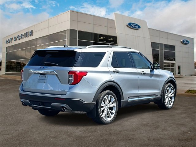 2022 Ford Explorer Platinum photo 3