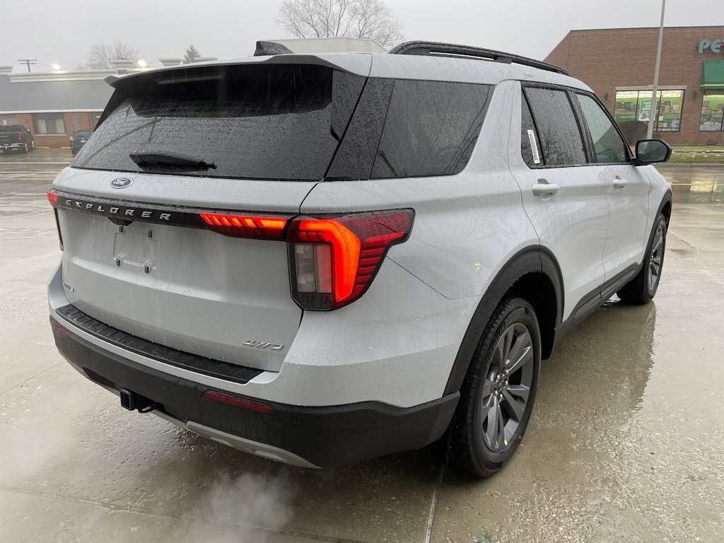 New 2026 Ford Explorer Active SUV
