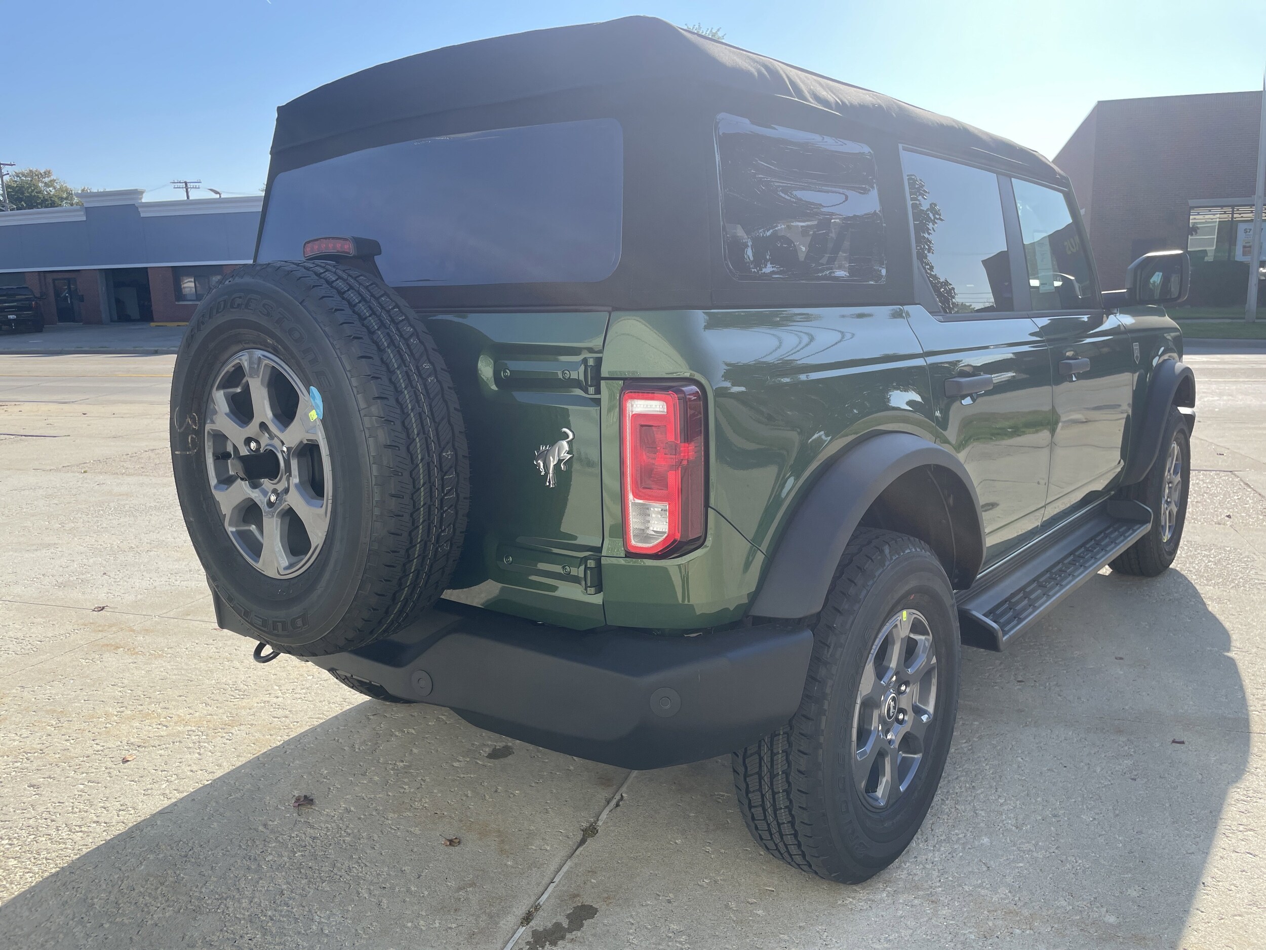 2025 Ford Bronco Big Bend photo 2