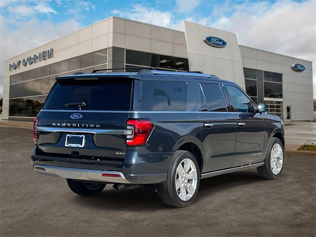 2024 Ford Expedition MAX Platinum photo 4