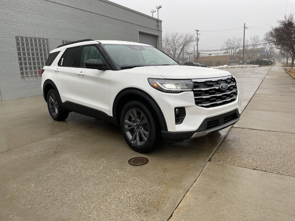 New 2026 Ford Explorer 4DR 4WD Active SUV